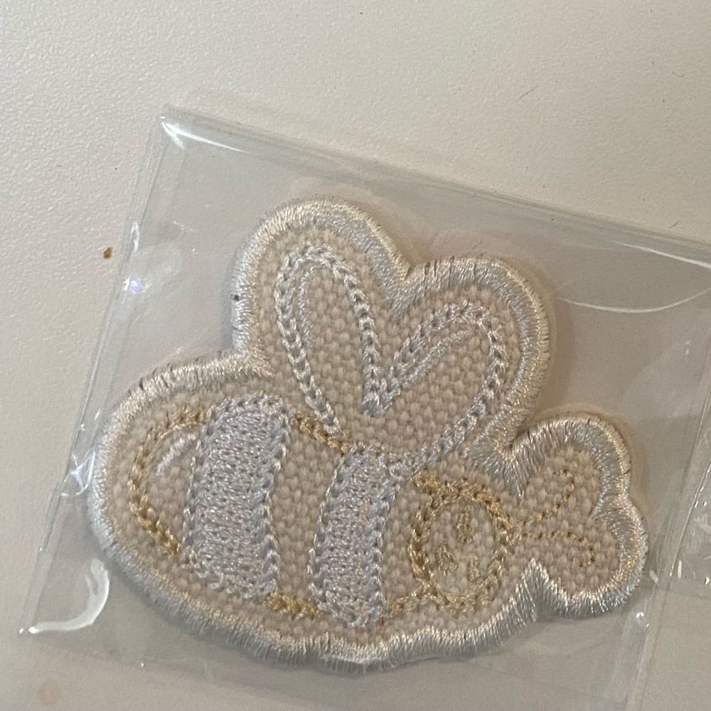 SOLD Stoney Clover Lane High Tea Bee Patch